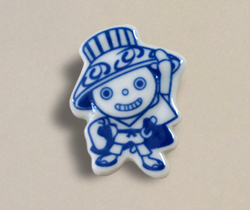 とべっちブローチ