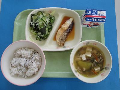 令和7年6月17日の給食の写真