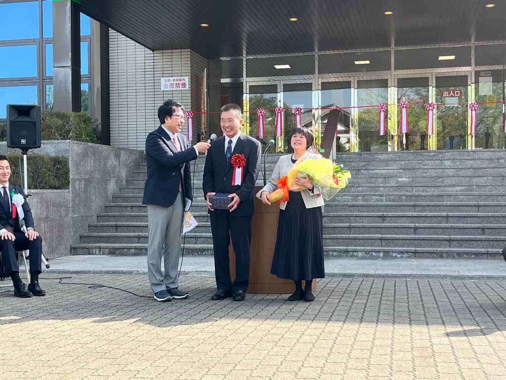 磁器婚夫婦写真